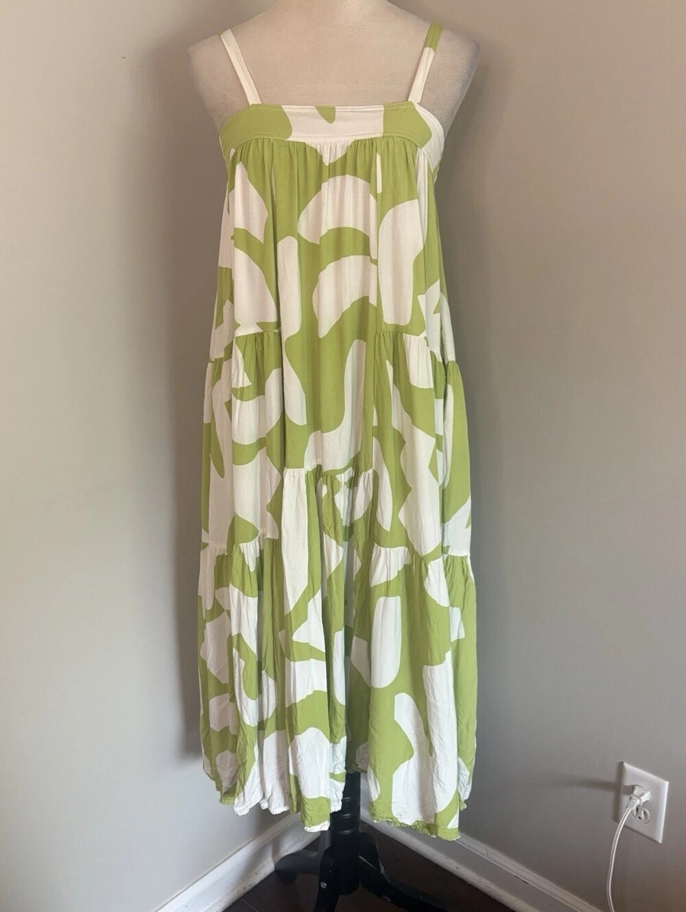 Green & White Abstract Print Maxi Dress